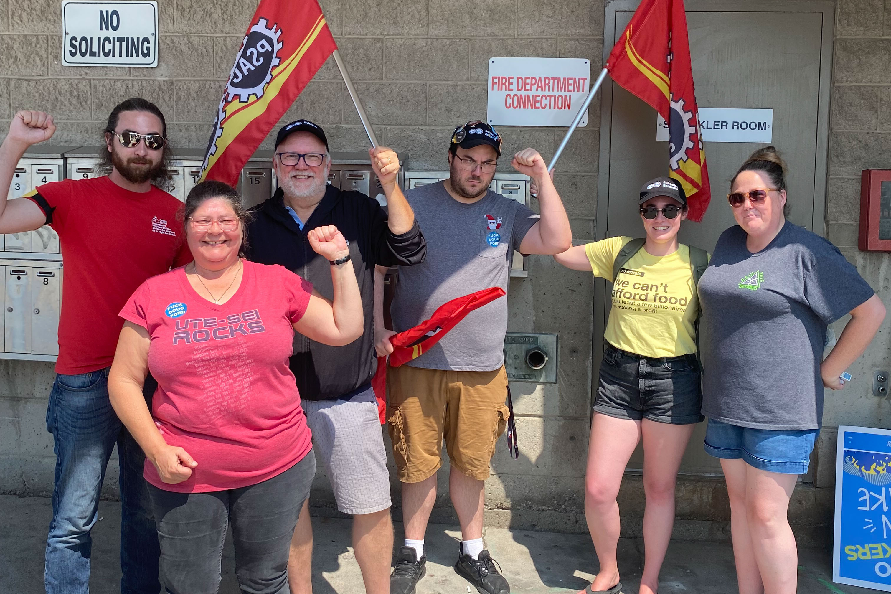 Jamie vanSydenborgh, RVP SW Ontario with striking LCBO workers