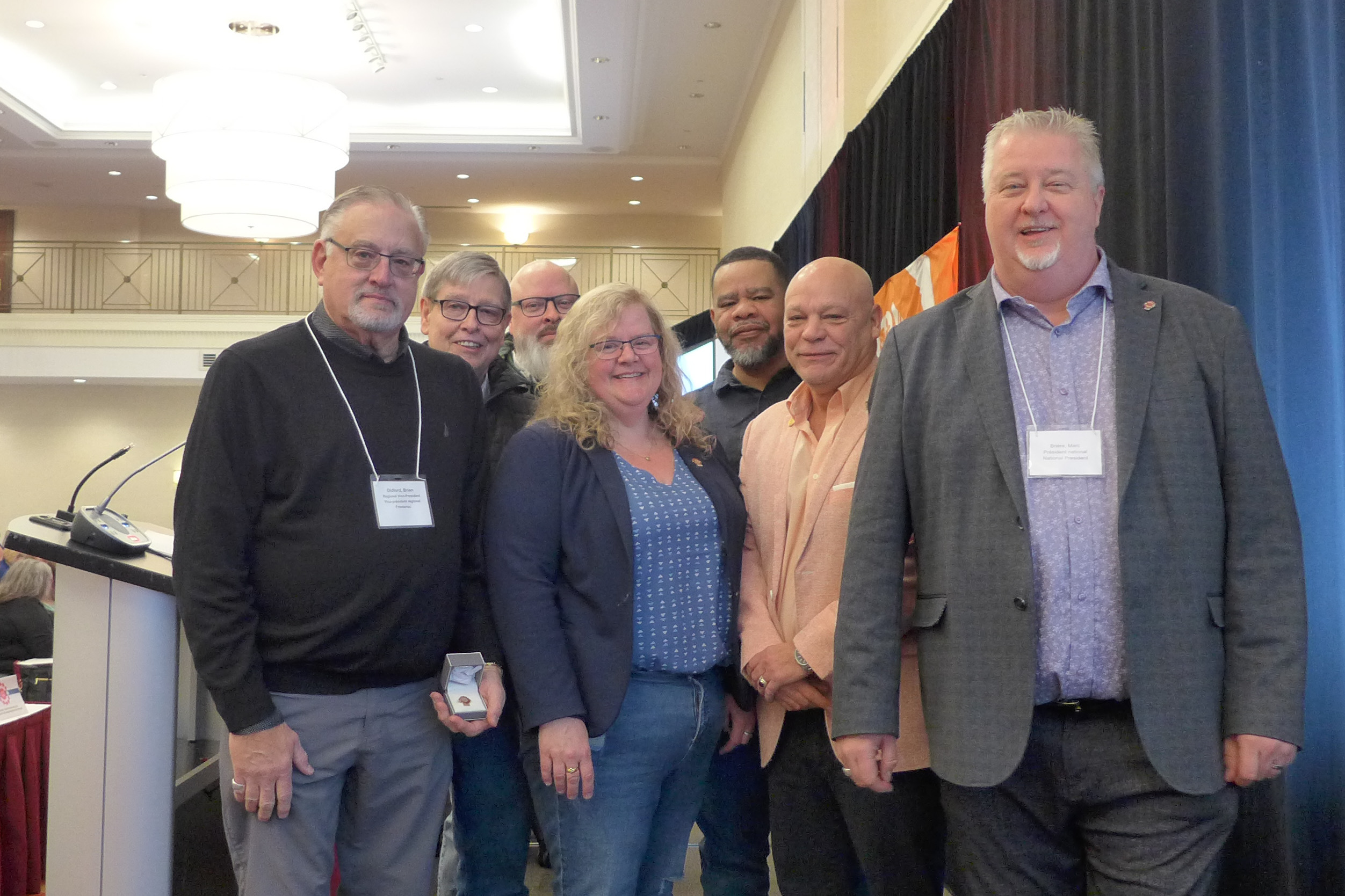 Brian Oldford receives a 35 year pin