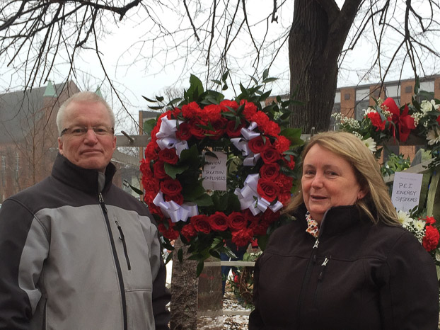 Mike Murphy and Annette Roache laying our UTE wreath at the Day of Mourning Event 