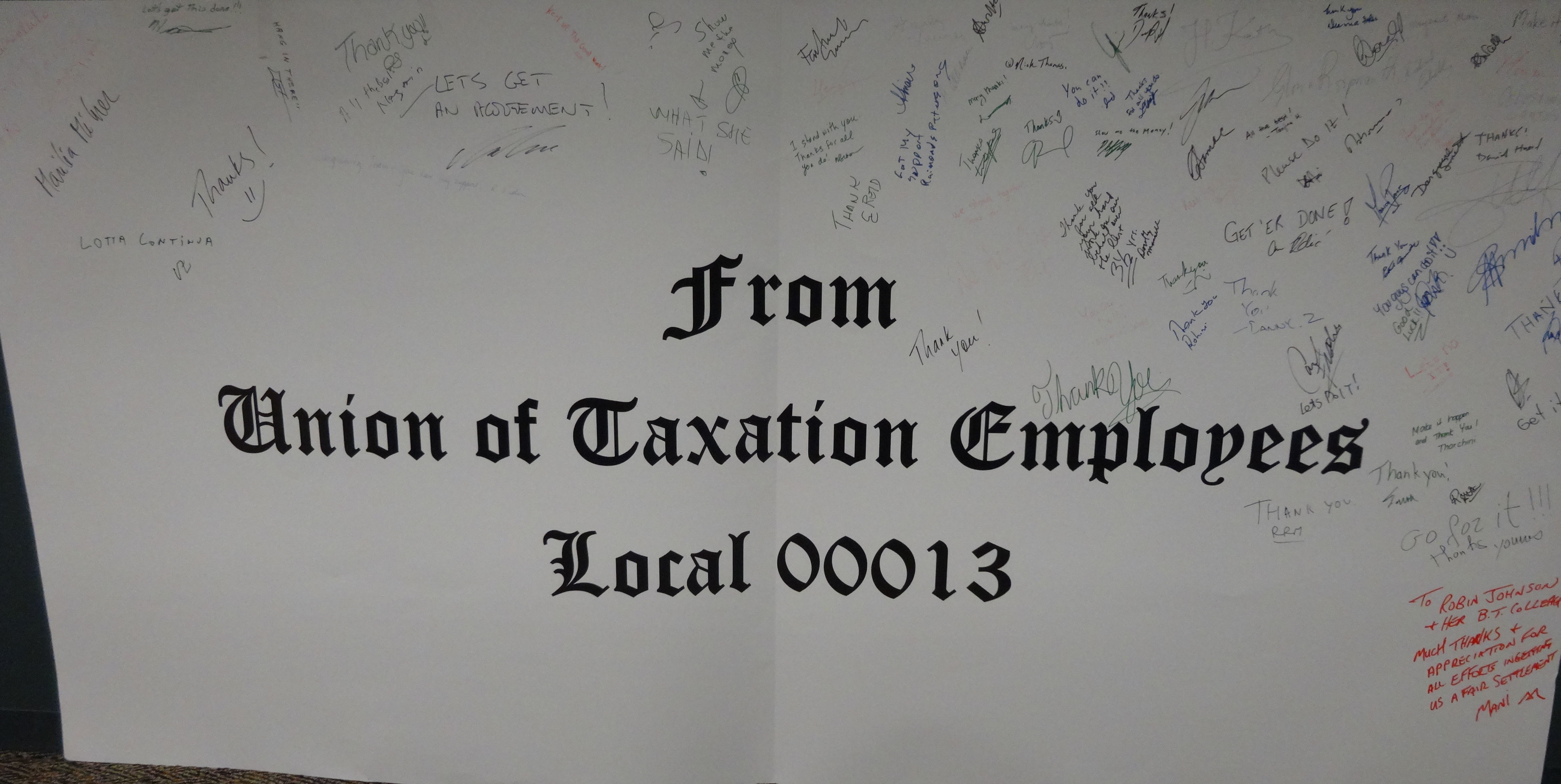 Carte de remerciement avec les signatures