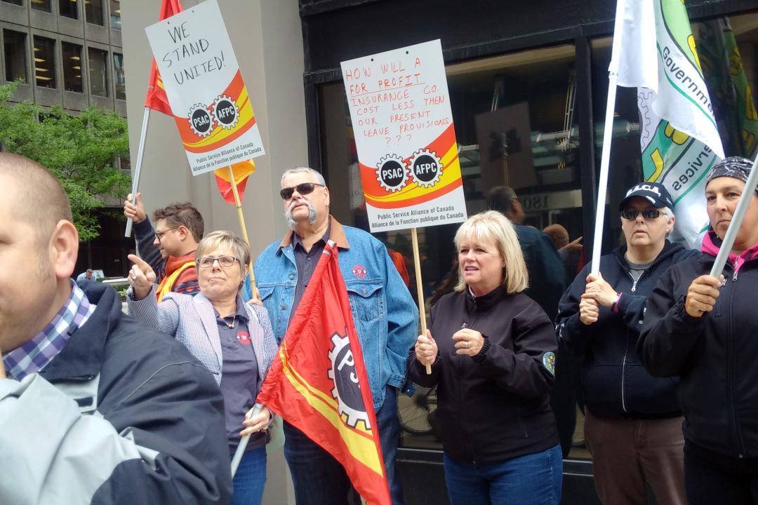 Gesine Campbell, Robert Campbell